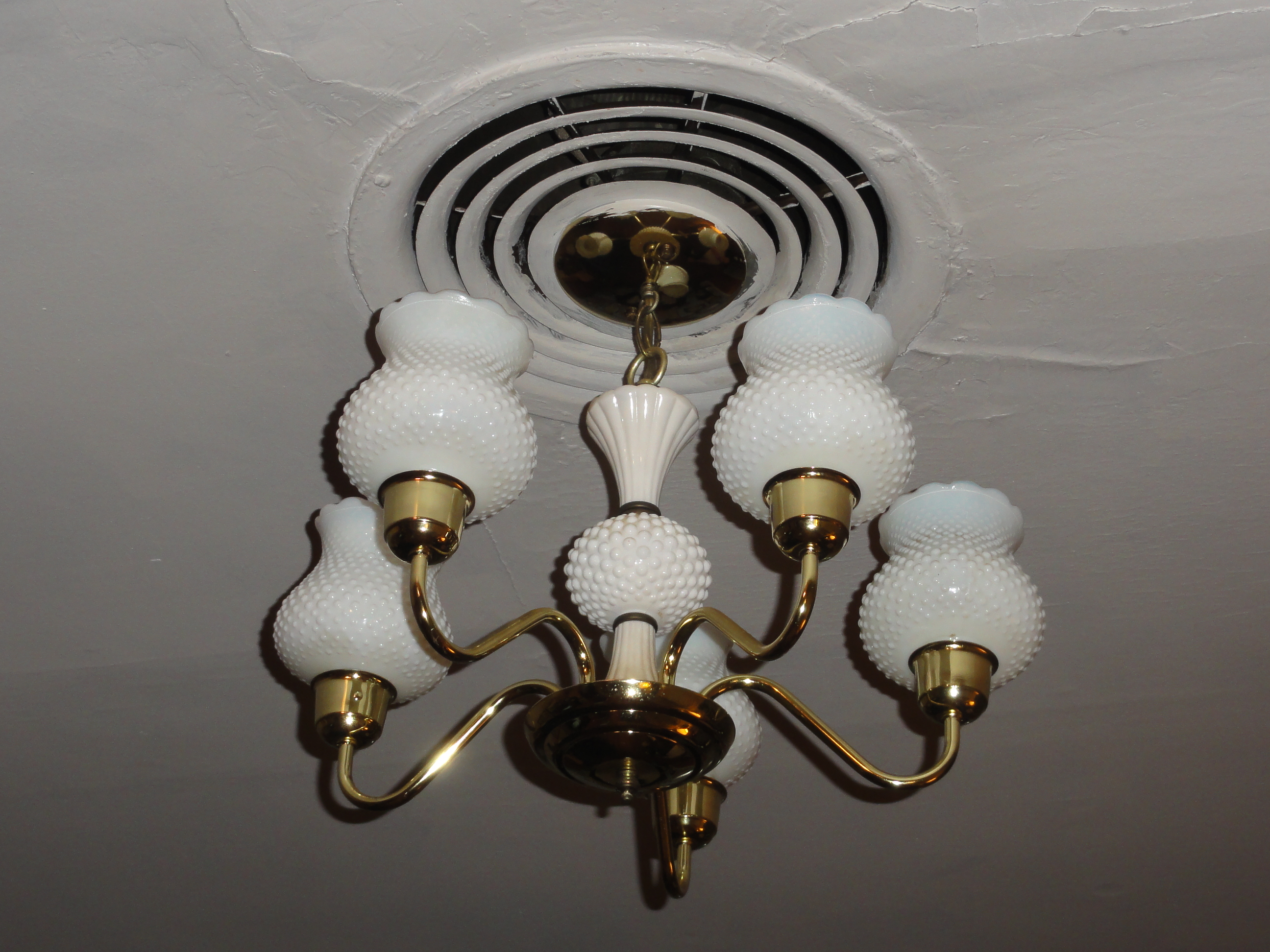 picture of light fixture