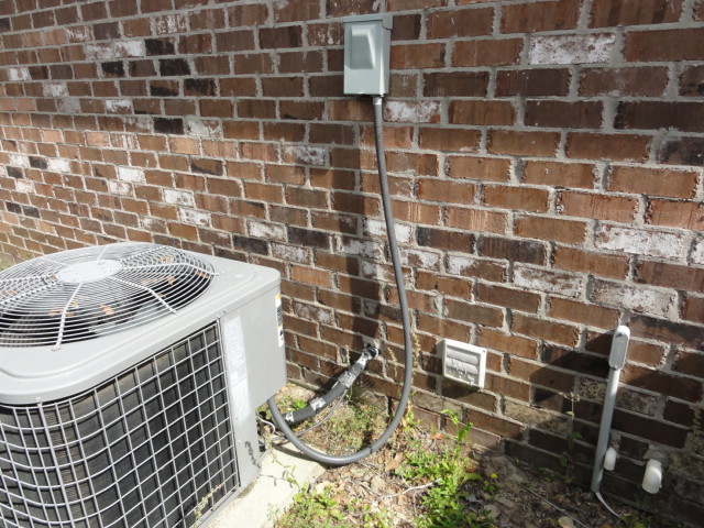 A/C Disconnect | Gary N Smith SafeHome Inspections