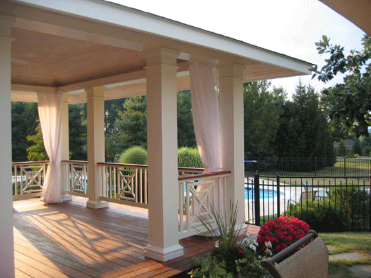 porch with retractable netting